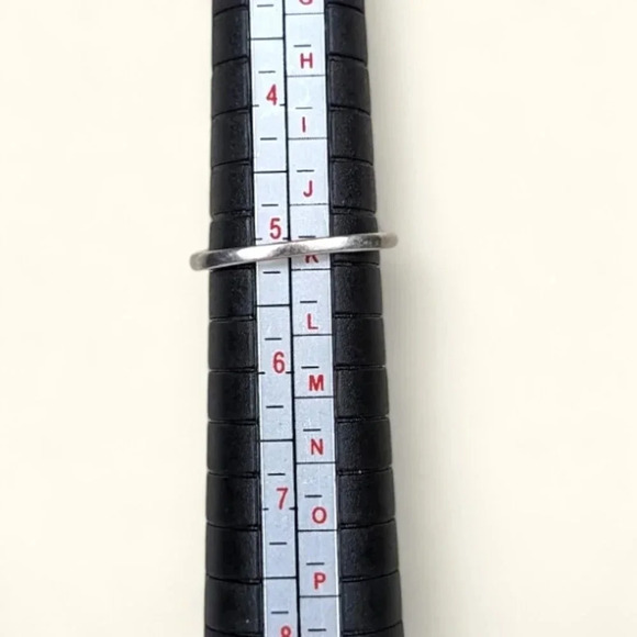 Sterling Silver & Topaz Tear Drop Ring - Picture 5 of 8